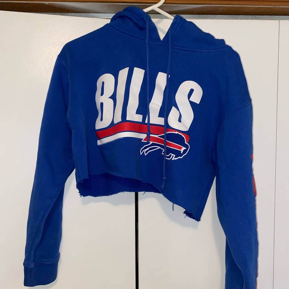 Cropped Bills Hoodie